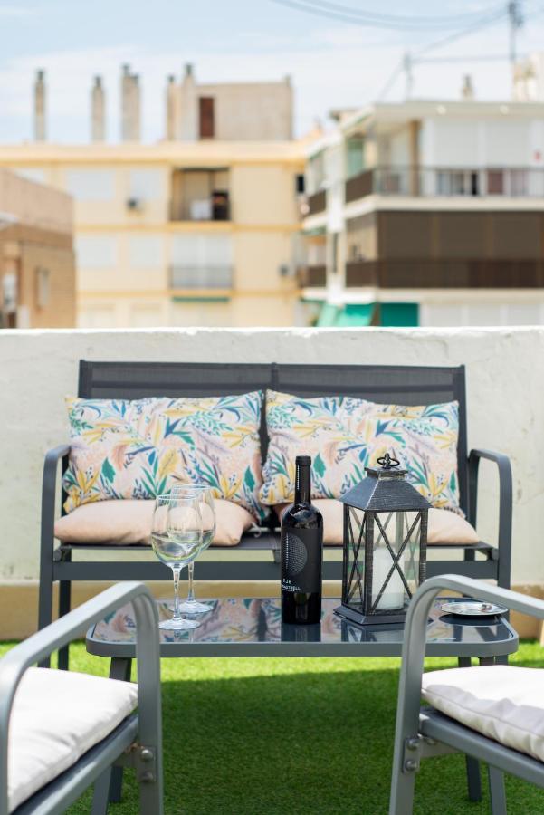 Atico Frente Al Mar 2 Terrazas Barbacoa Y Parking Sujeto A Disponibilidad Apartman El Campello Kültér fotó