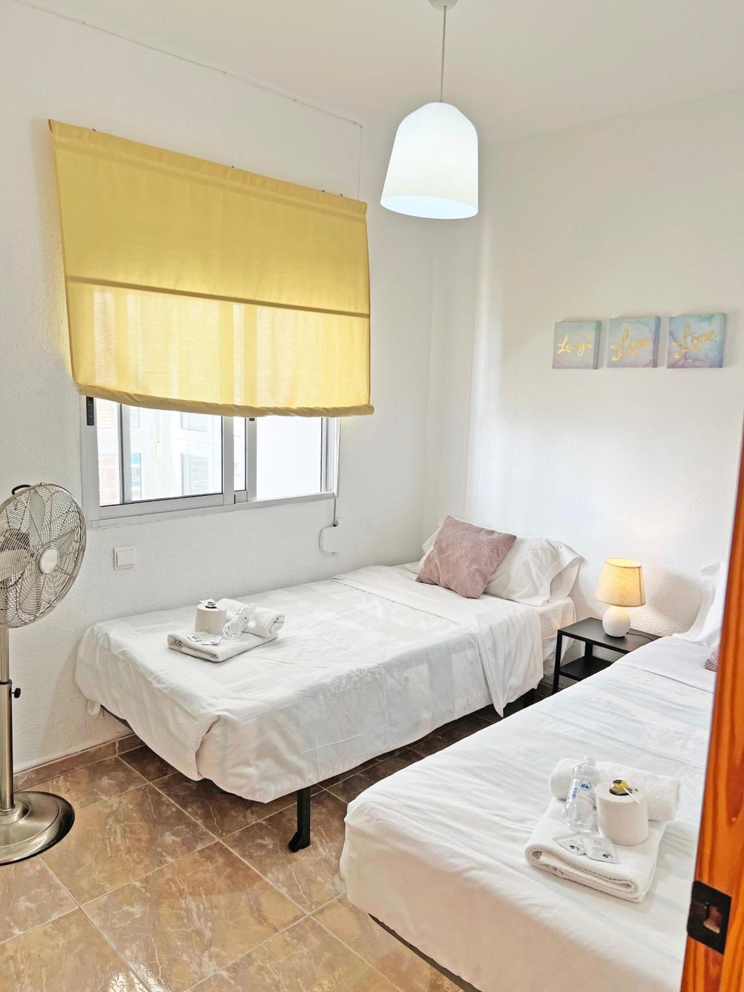 Atico Frente Al Mar 2 Terrazas Barbacoa Y Parking Sujeto A Disponibilidad Apartman El Campello Kültér fotó