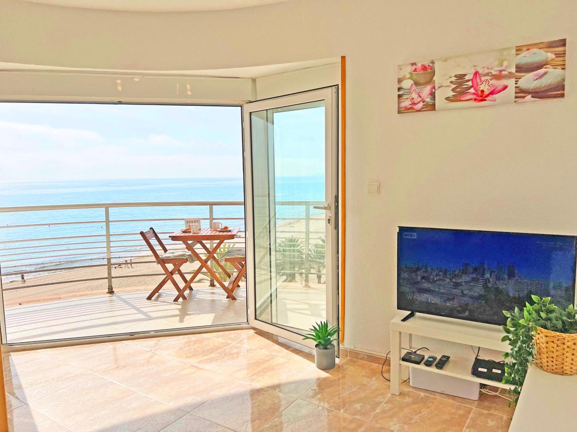 Atico Frente Al Mar 2 Terrazas Barbacoa Y Parking Sujeto A Disponibilidad Apartman El Campello Kültér fotó