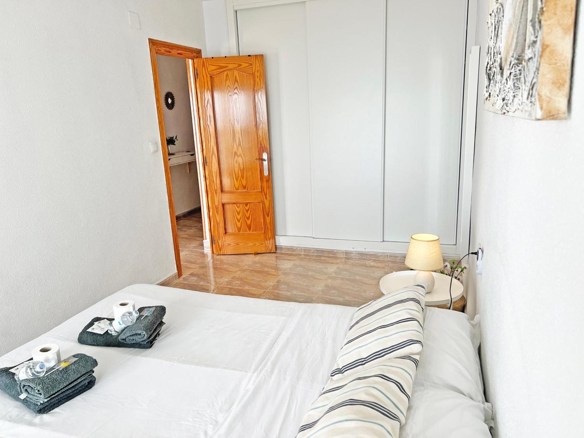 Atico Frente Al Mar 2 Terrazas Barbacoa Y Parking Sujeto A Disponibilidad Apartman El Campello Kültér fotó