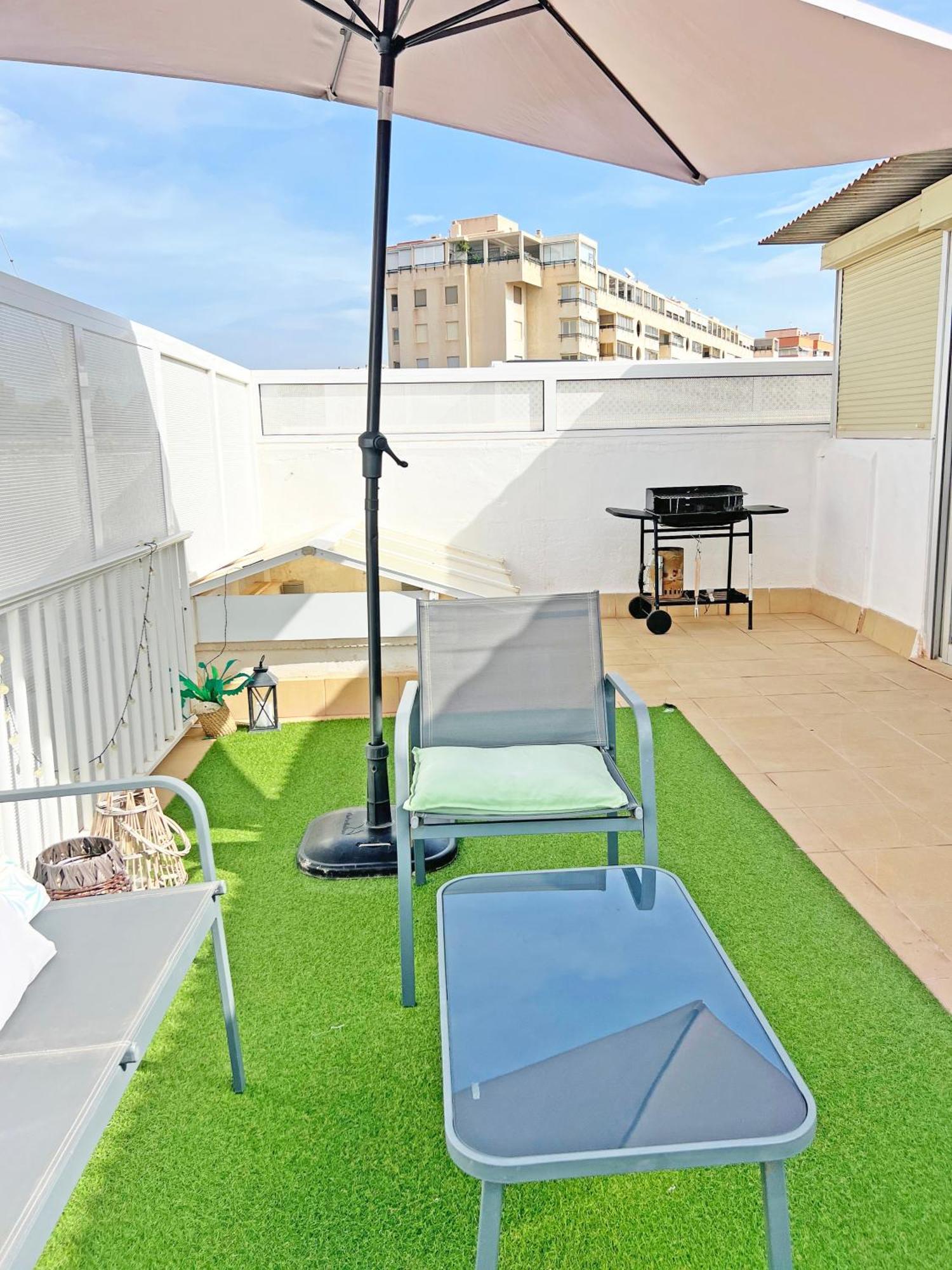 Atico Frente Al Mar 2 Terrazas Barbacoa Y Parking Sujeto A Disponibilidad Apartman El Campello Kültér fotó